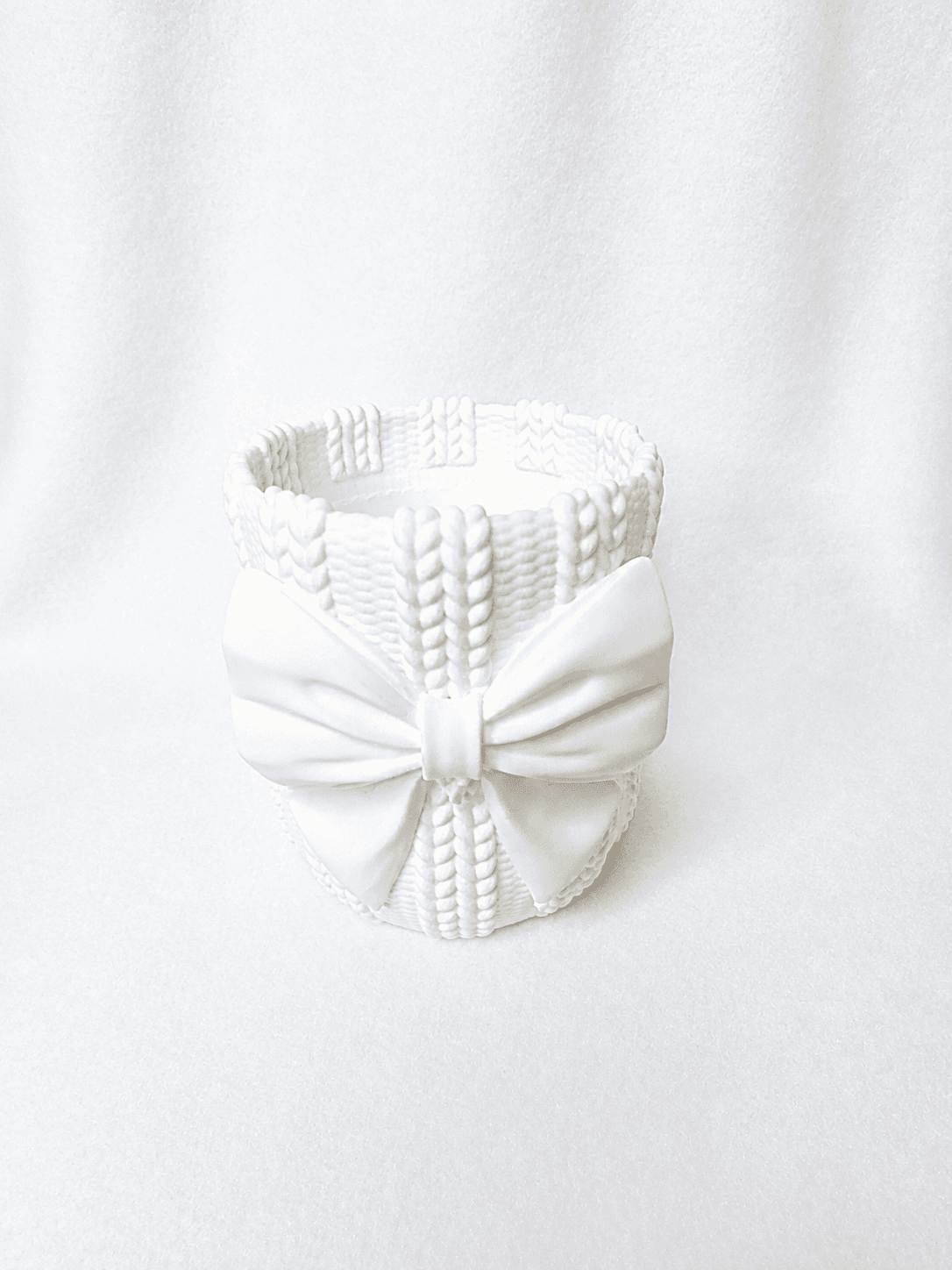 Cute Knitted Bowknot Vase